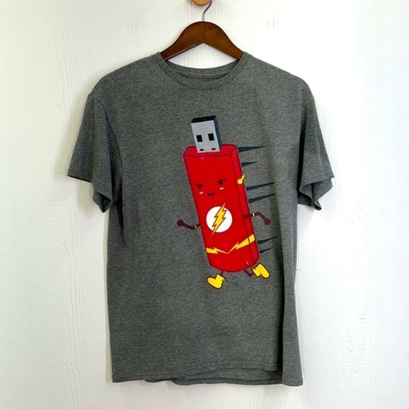 The Flash - The Flash Drive Graphic Gray and Red T Shirt Size Medium - Picture 6 of 8